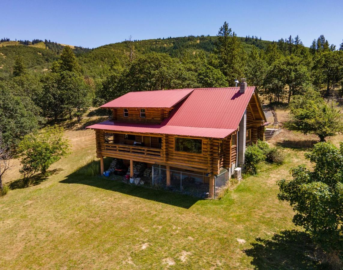 Rowland Log Cabin Home Lyle Bagian luar foto